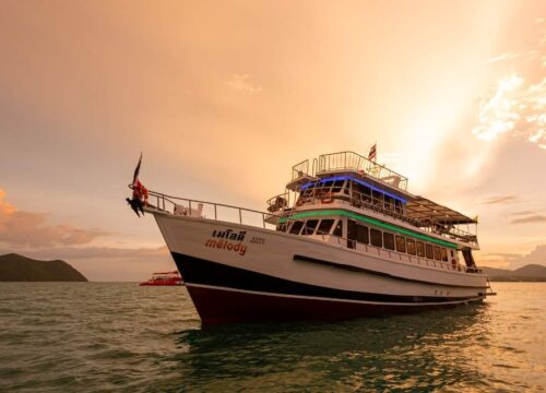 Melody Sunset Dinner Cruise in Phuket 