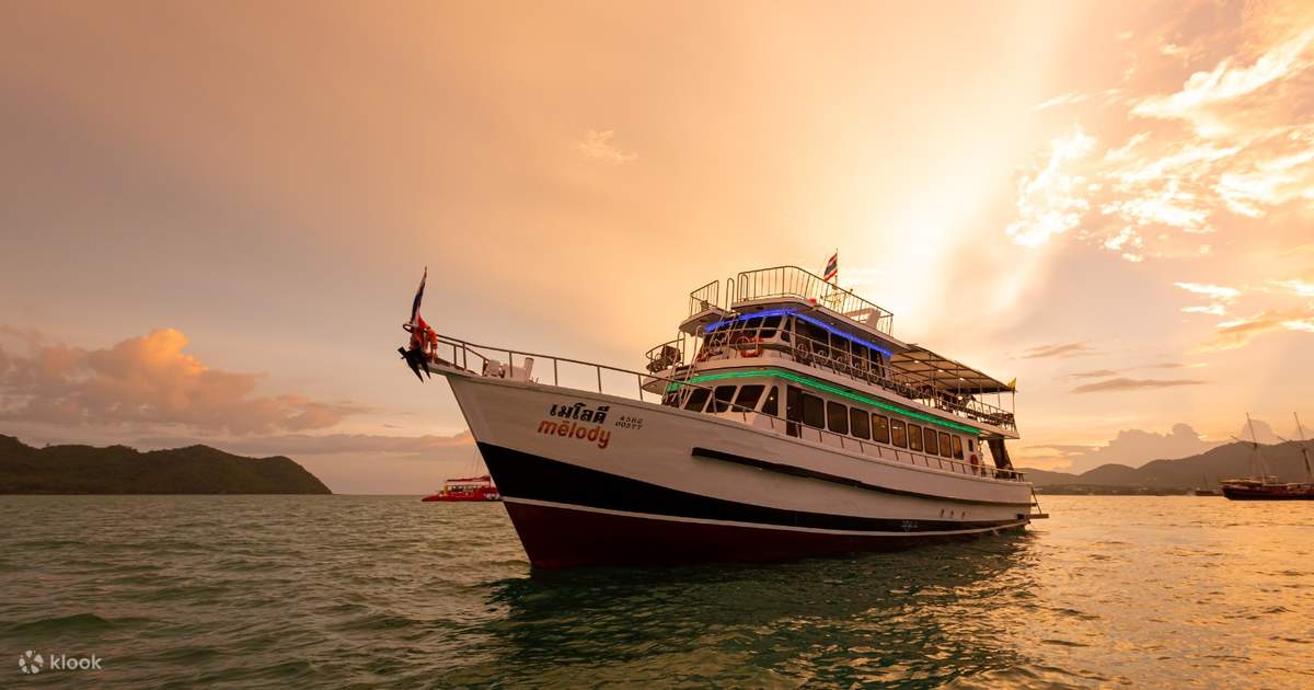 Melody Sunset Dinner Cruise in Phuket 